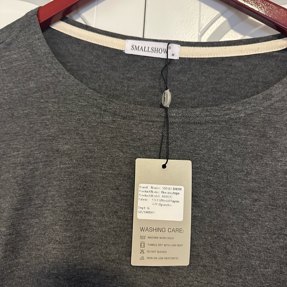 SMALLSHOW Nursing T-Shirt NWT Sz. Medium - Picture 2 of 2